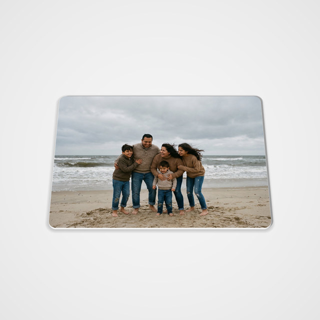 Glass cutting board, 8 × 11 in with a family photo printed on it